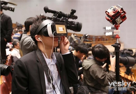 �˴�������̓�M�F�����R�O���w�ɕ�(�D)