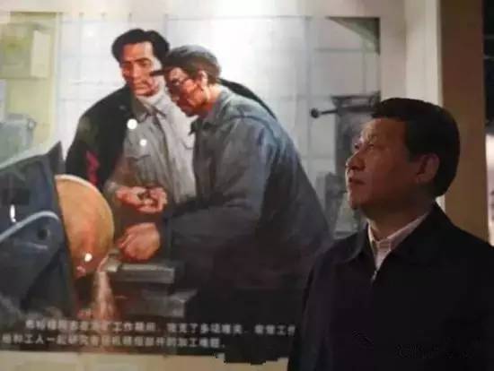 圖為:2014年3月17日,習近平參觀焦裕祿同志紀念館。