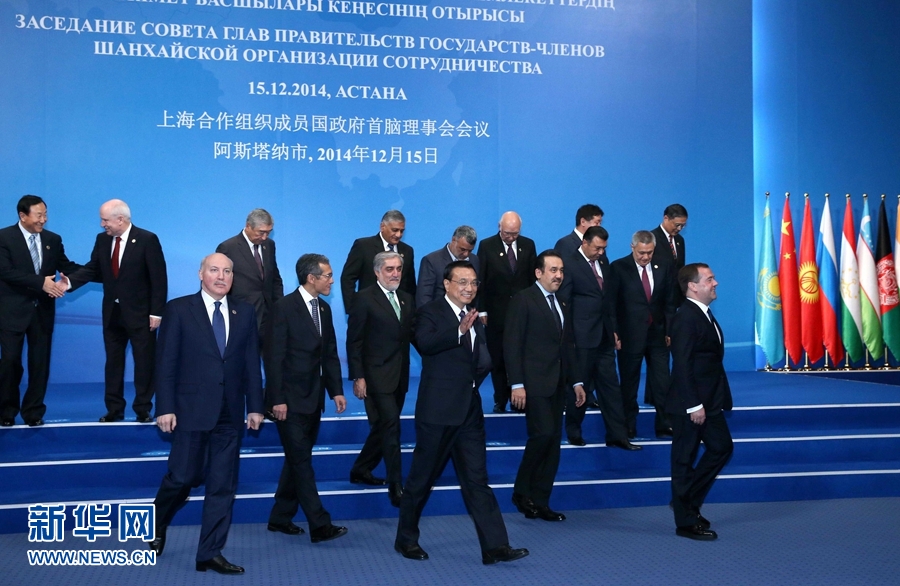 12��15�գ��Ї�����(w��)Ժ������ˏ�(qi��ng)�ڰ�˹���{��ϯ�Ϻ������M���ɆT���������X������ʮ���Ε��h�� ���A��ӛ�� ���d�� �z